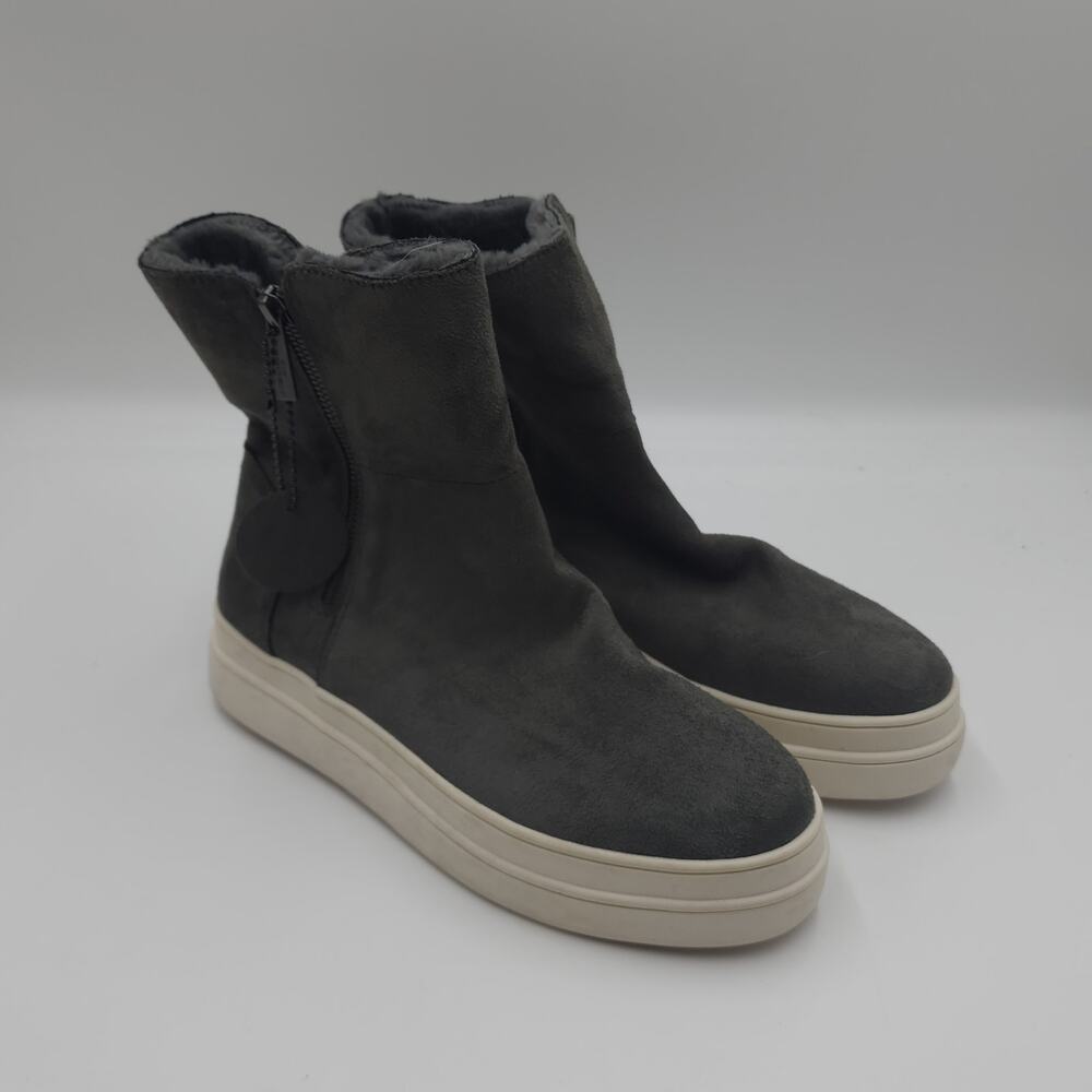 J/Slides NYC Grey Suede Faux Fur Allie Waterproof Sneaker Bootie Size 9